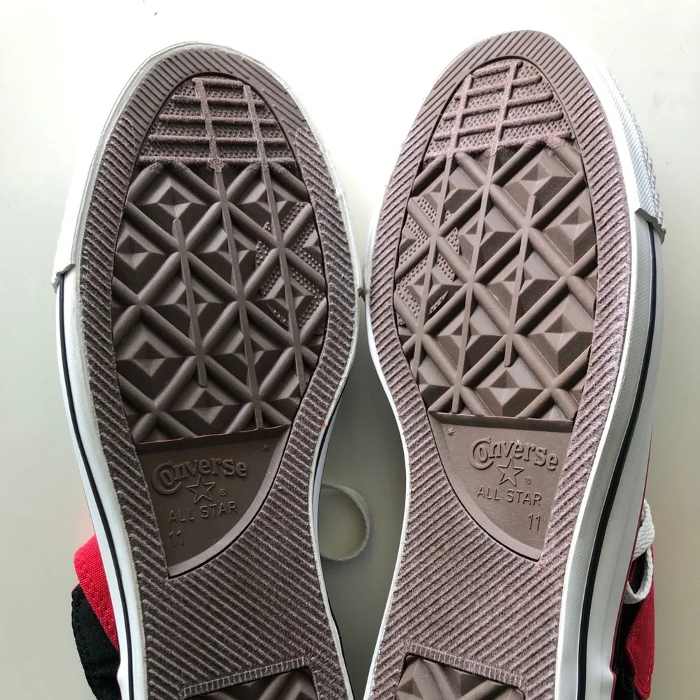 NEW Converse Chuck Taylor Hi Tops Black Red Accent Men’s 11 - Picture 5 of 7